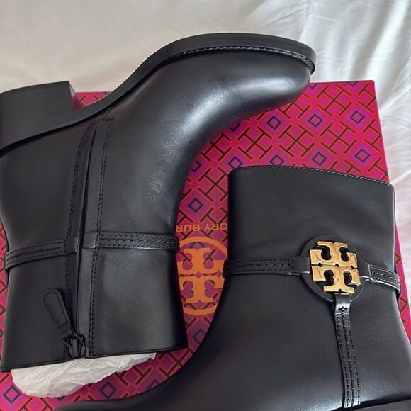 Tory Burch Miller 45MM Leather Ankle Bootie Perfect Black $495 - Picture 10 of 10